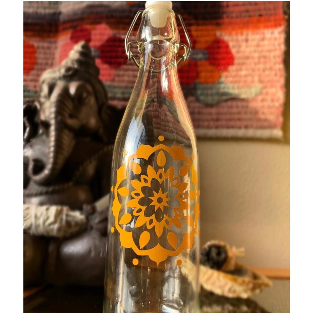 🟡Yellow 🟡Mandala Glass Bottle